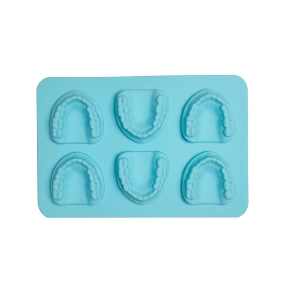 Protocol Biting Cold Teeth Ice Cube Tray NWT - Picture 3 of 15